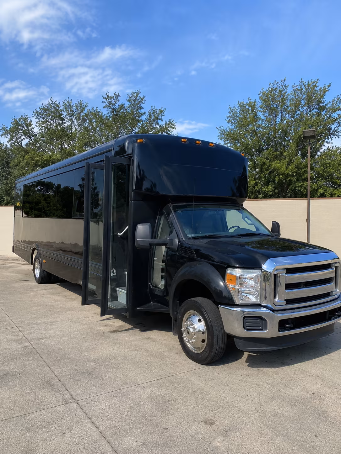 long beach 20 passenger party bus